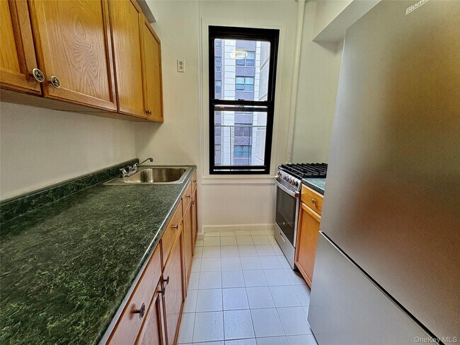 Photo - 98-41 64th Rd Unit 2D