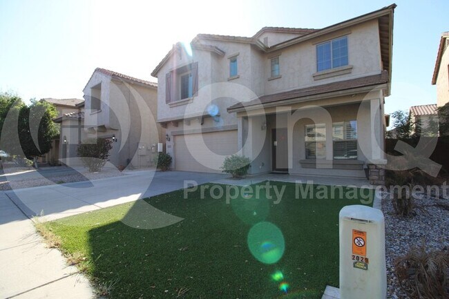 Photo - 2025 W Marconi Ave