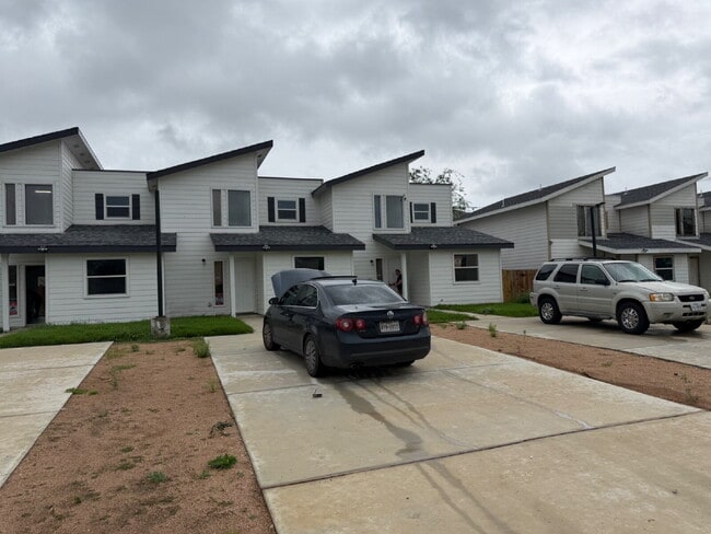 Photo - Beautiful 3 bed/3 bath Available in North East San Antonio