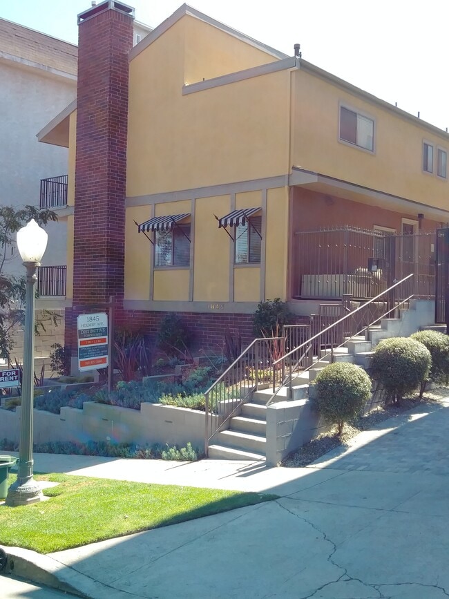 1845 Holmby Townhome - MUST SEE!