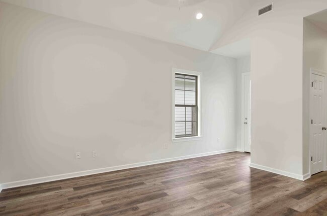 Photo - 105 Santa Marta Dr