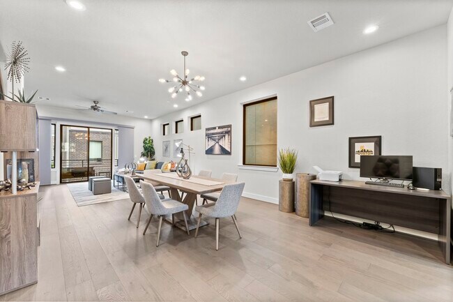 Photo - 4227 Allen St