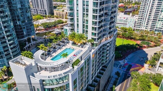 Photo - 100 E Las Olas Blvd Unidad 4504