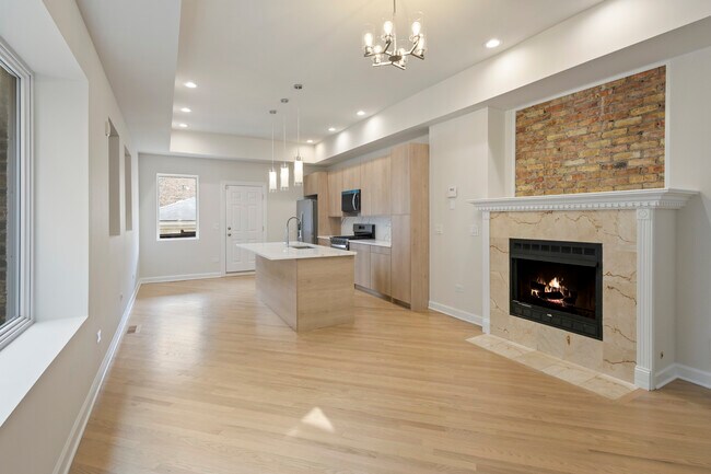 Photo - 6505 S Woodlawn Ave