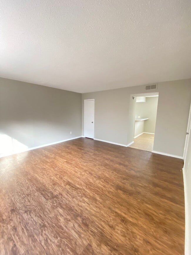 Photo - 2 Bedroom 1.5 Bath Apt at the Monterey Squ... Unit 3754