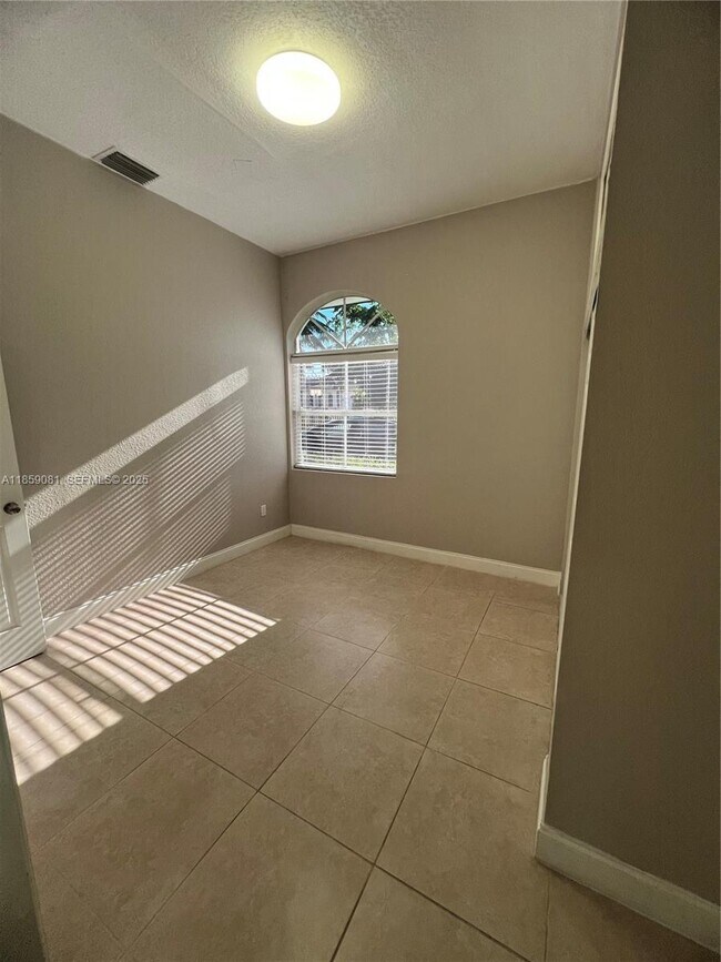 Photo - 105 NW 123rd Ave