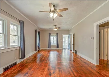 Photo - 5144 Greenwood St