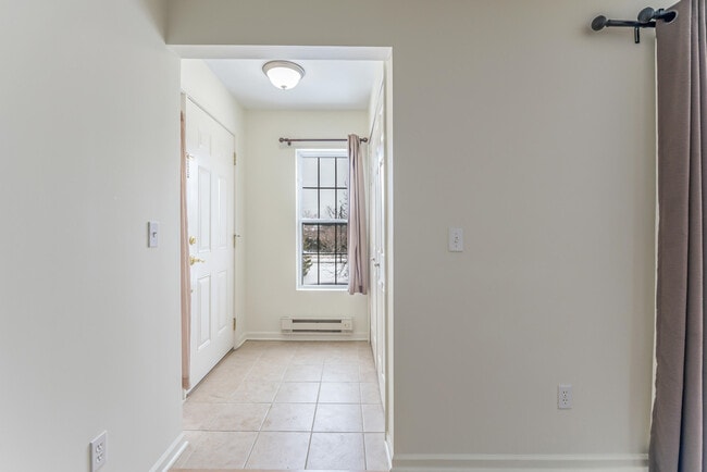 Photo - 120 W Oakbrook Dr