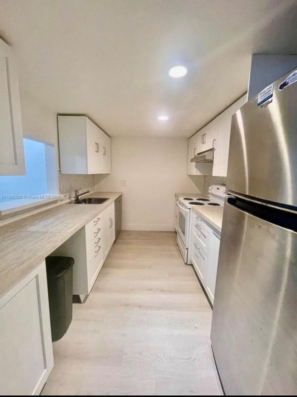 Building Photo - 4399 NW 9th Ave