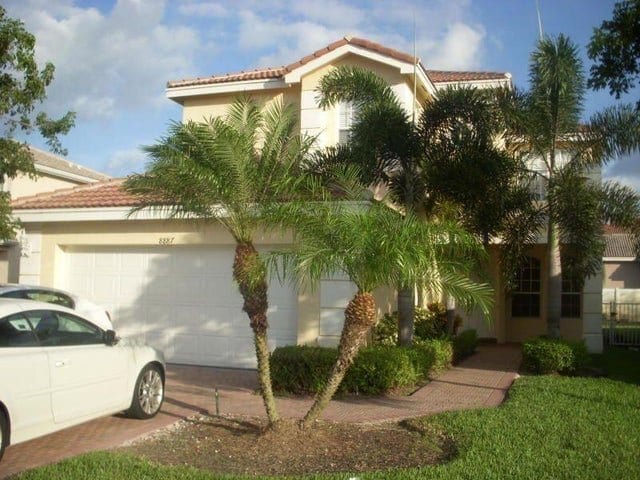 Photo - 8887 Chestnut Ridge Way
