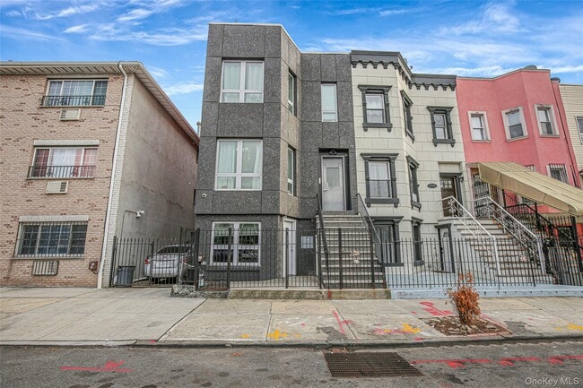 Building Photo - 1312 Putnam Ave Unit 1