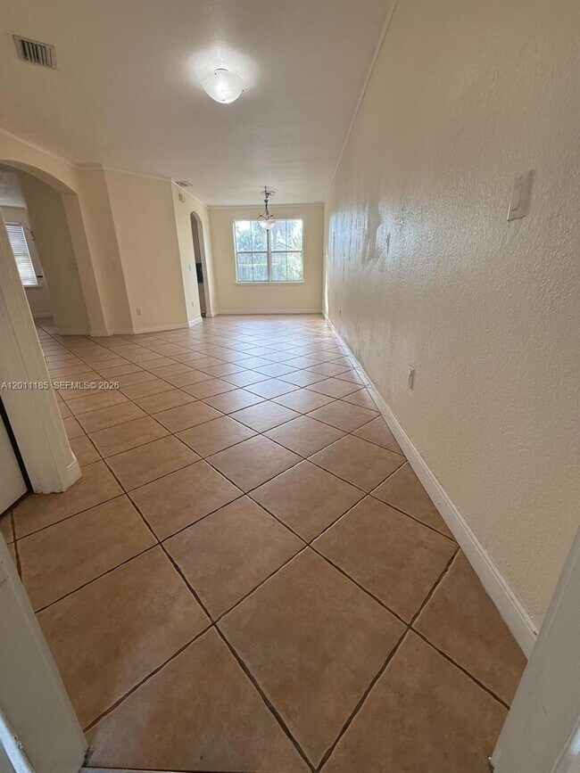 Photo - 5470 NW 107th Ave Unit 807