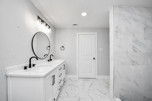 Photo - 503 Schilling Ave