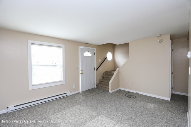 Photo - 120 Hinsdale St