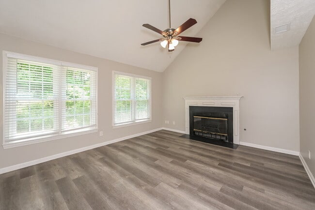 Photo - 1070 Hunters Creek Ct