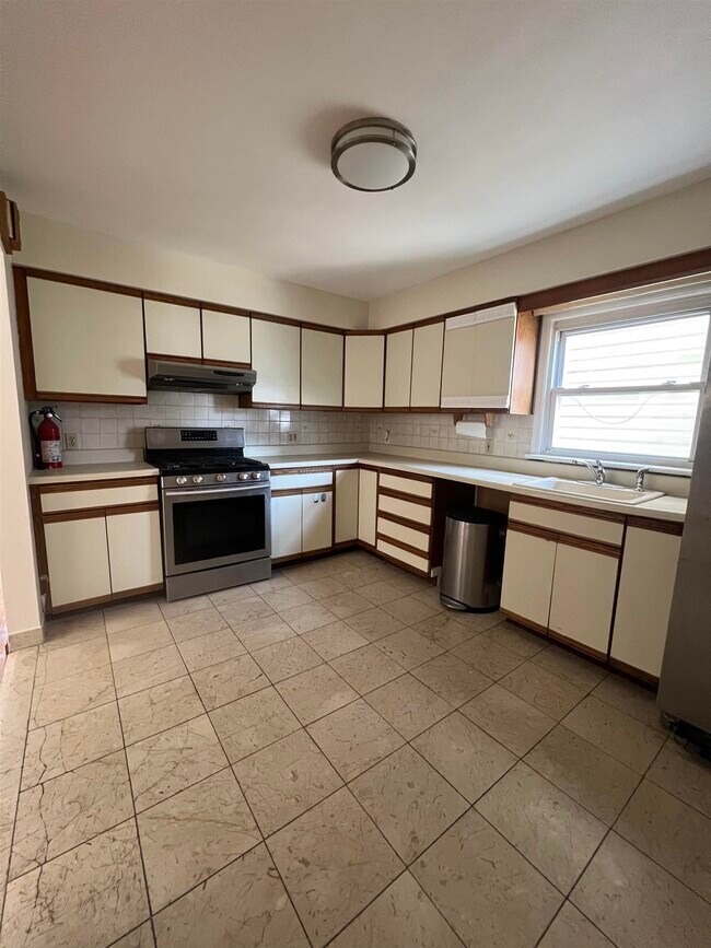 Photo - 304 Columbia Ave Unit 1