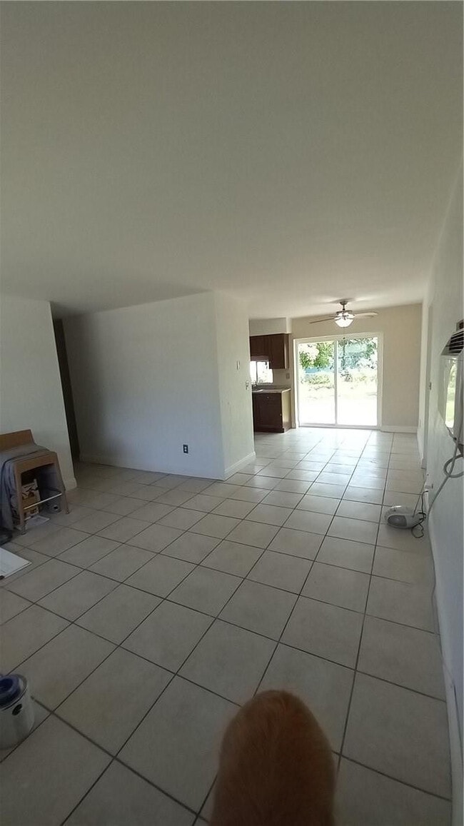 Photo - 330 NW 38th St