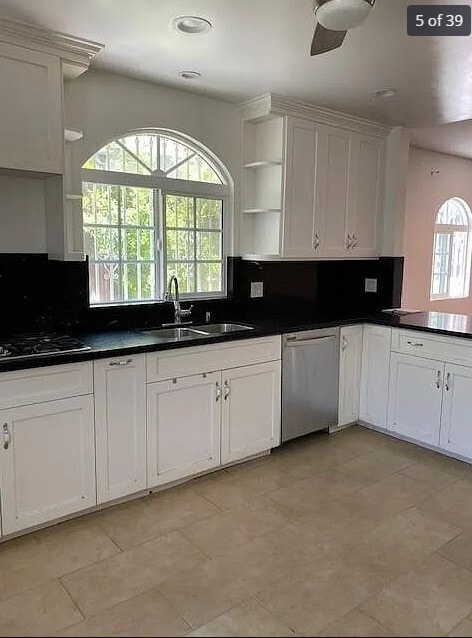 Photo - 930 N Genesee Ave