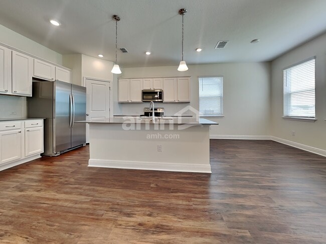 Photo - 27709 St Andrews Ave