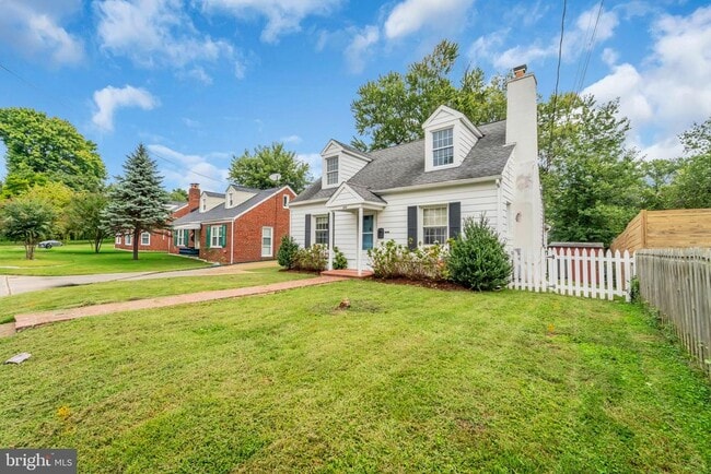 Building Photo - 2805 W George Mason Rd