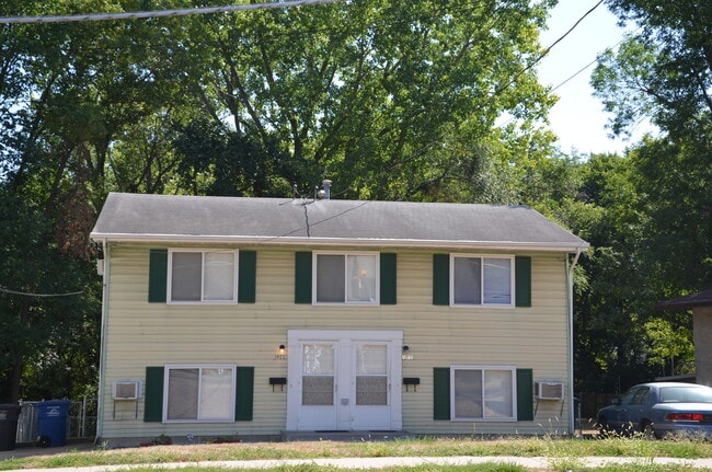 Photo - 1921 E 33rd St