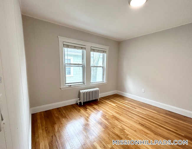 Photo - 120 Hillside St Unidad 2