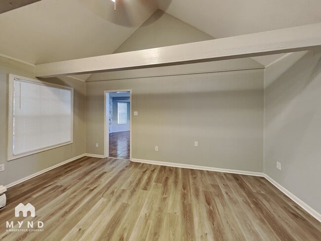 Photo - 2569 Richwood St