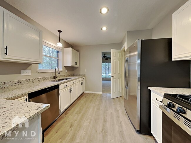 Photo - 19931 Bambiwoods Dr