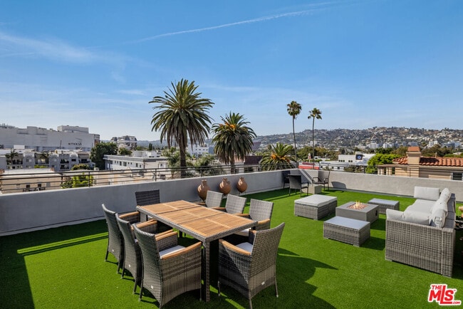 Photo - 118 Orlando Ave Unit 303