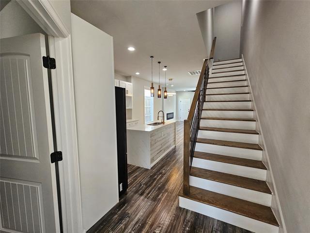 Photo - 2226 Dyson St