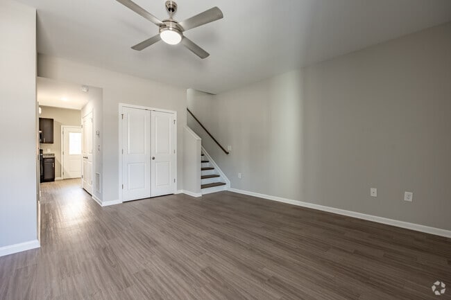 2BR, 2BA - 1072SF - Heritage Townhomes