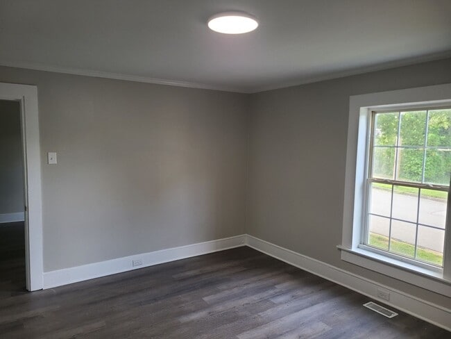 Photo - 2321 Dacian St Unit B