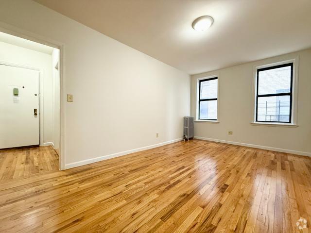 Building Photo - 1 bedroom in New York NY 10467 Unit 1A Rental