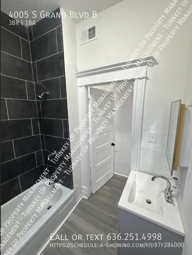 Photo - 4005 S Grand Blvd