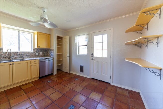 Building Photo - 22538 Market Square Ln Rental