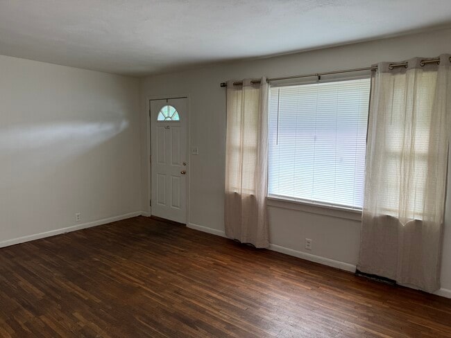Photo - 1208 S Fullhart Dr