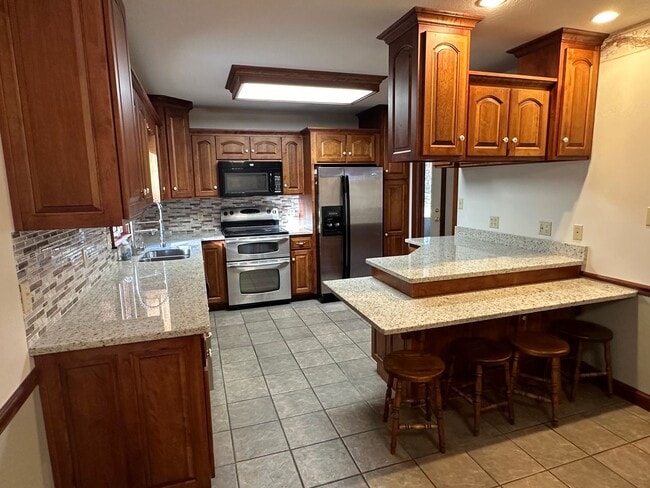 Photo - 4 Bedroom, 2 Bathroom House