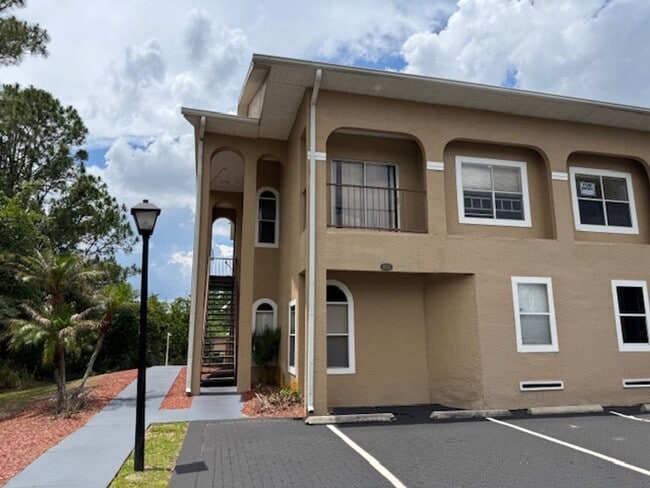 Building Photo - FULLY FURNISHED - Peaceful 4 Bed / 2 Bath Condo Unit A