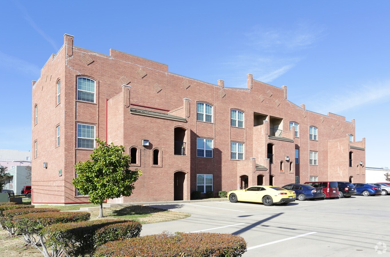 Melrose Apartments - Melrose Apartments