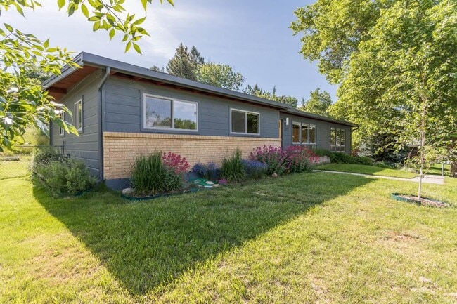 Photo - 2822 N Tartan Pl