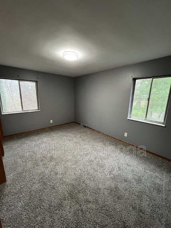 Photo - 1879 Cromwell Dr