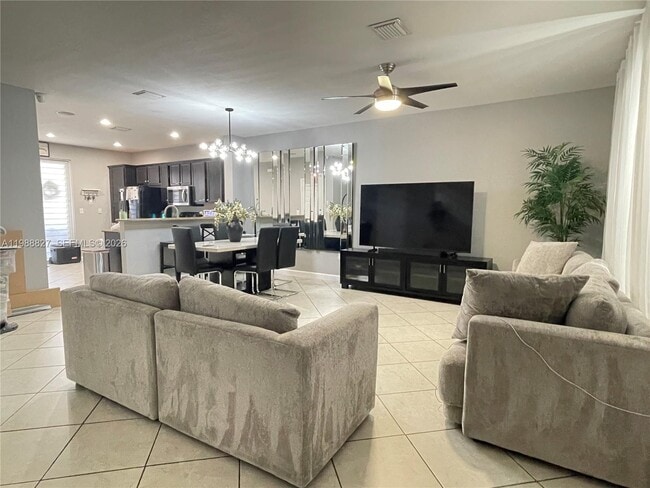 Photo - 16963 SW 92nd St