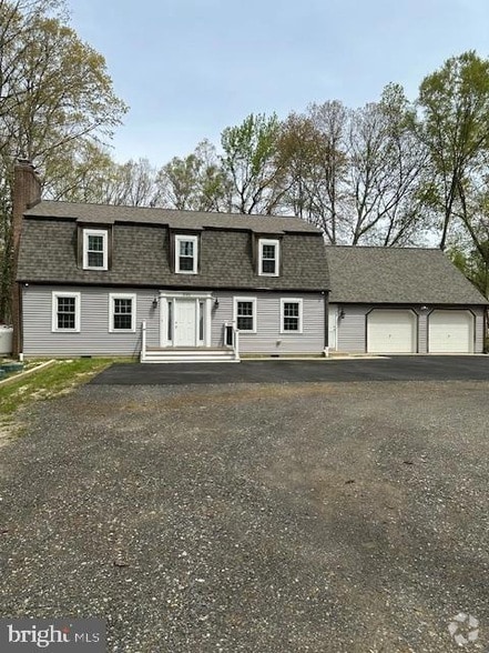 Building Photo - 3180 Forrest Ave Rental