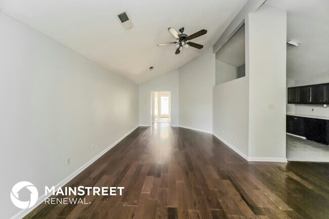 Photo - 1107 Charstone Dr