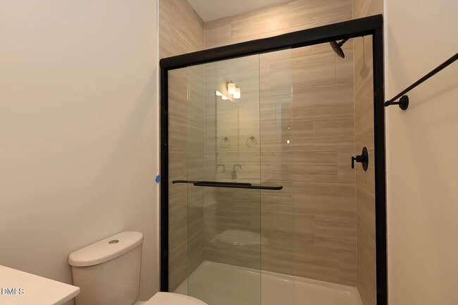 Photo - Room in House on Dimaggio Dr