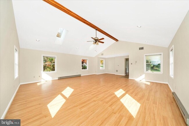 Photo - 180 Wicomico Dr