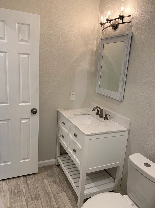 Photo - 7910 Avenue B