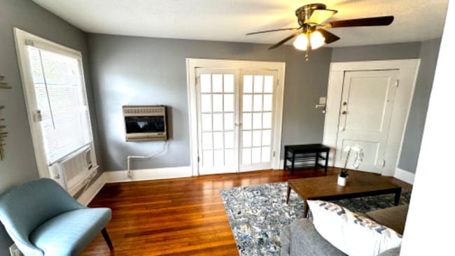 Photo - 4405 Woodside St Unit 4