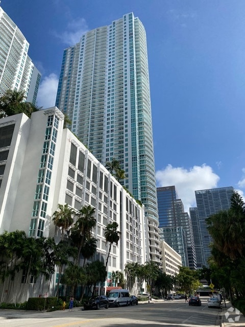 Building Photo - 950 Brickell Bay Dr Rental