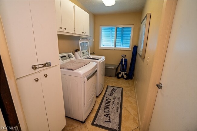 Building Photo - 3510 SE 19th Pl